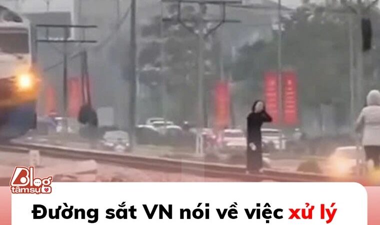 Đường sắt VN nói về việc xử lý 2 phụ nữ thả dáng khiến tàu hỏa phanh gấp